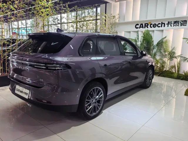Leapmotor C10 — Фото автомобиля 13