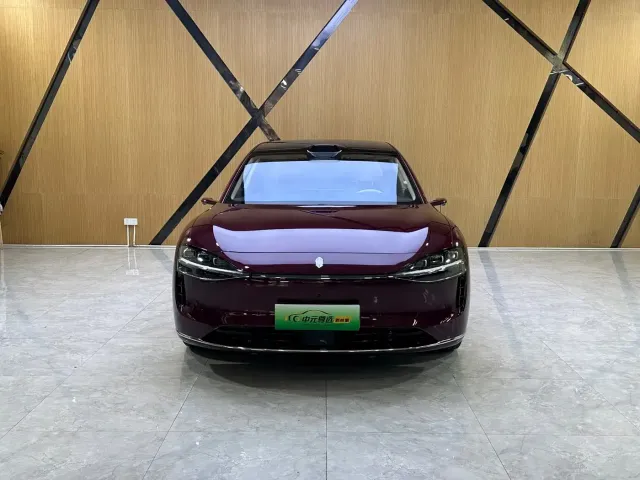 Stelato S9T — Фото автомобиля 2