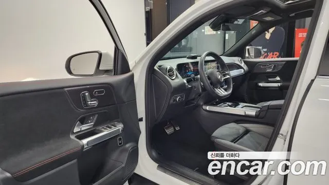 Mercedes-Benz GLB-Class — Фото автомобиля 10