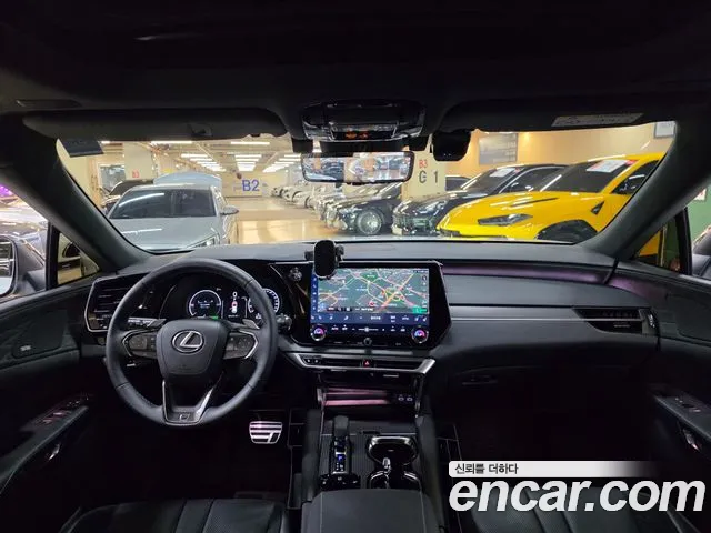 Lexus RX — Фото автомобиля 5