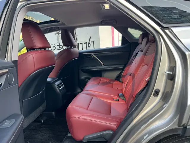 Lexus RX — Фото автомобиля 10