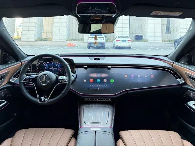Mercedes-Benz E-Class — Фото автомобиля 9