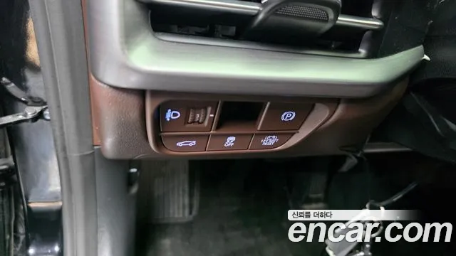 Hyundai Grandeur GN7 — Фото автомобиля 29
