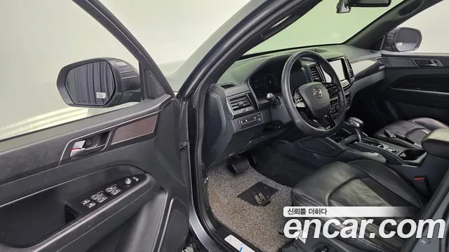 KG_Mobility_Ssangyong Rexton Новый Rexton Sport Дизель 2.2 4WD — Фото автомобиля 11