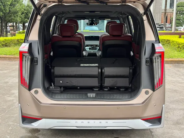 GAC Trumpchi M8 — Фото автомобиля 22