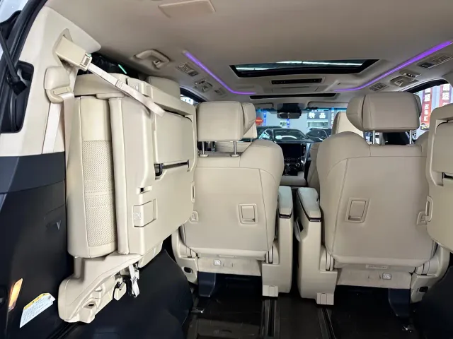 Toyota Alphard — Фото автомобиля 21