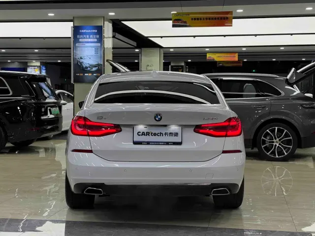 BMW 6 Series Gran Turismo — Фото автомобиля 6