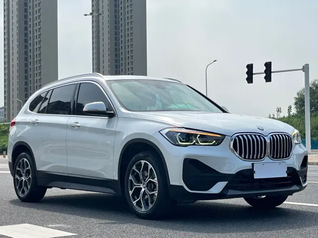 BMW X1 — Фото автомобиля 3