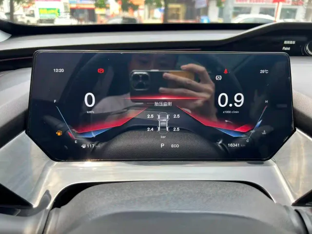 Changan Z6 — Фото автомобиля 20