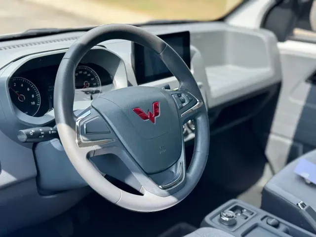 Wuling Yangguang — Фото автомобиля 15