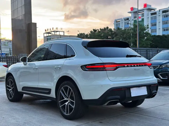 Porsche Macan — Фото автомобиля 4