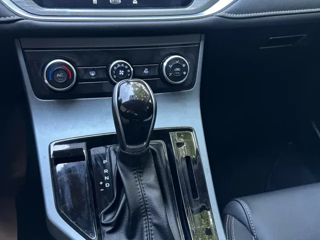 Geely Emgrand — Фото автомобиля 14