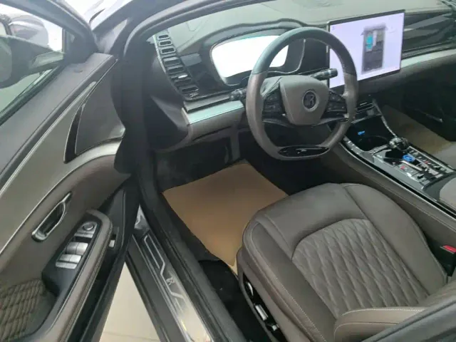 BYD Han — Фото автомобиля 15