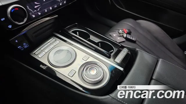 Genesis G80 Бензин 2.5 турбо AWD — Фото автомобиля 9