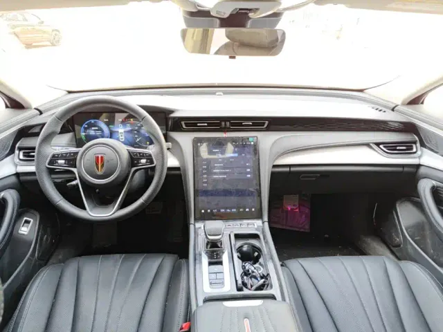 Hongqi H5 PHEV — Фото автомобиля 5