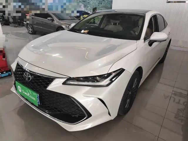 Фотография автомобиля — Toyota Avalon