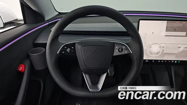 Tesla Model 3 — Фото автомобиля 19