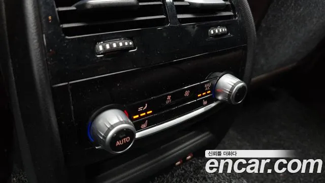 BMW 5 Series G30 — Фото автомобиля 27