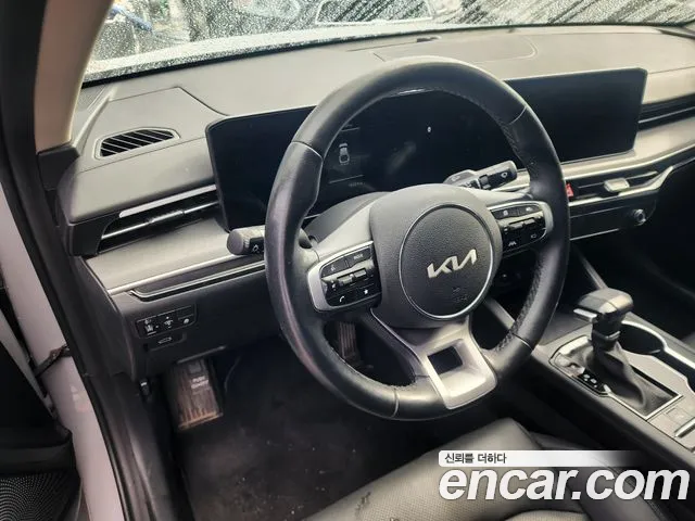 Kia K5 Новый K5 3 поколение 2.0 LPi(Для проката) — Фото автомобиля 5