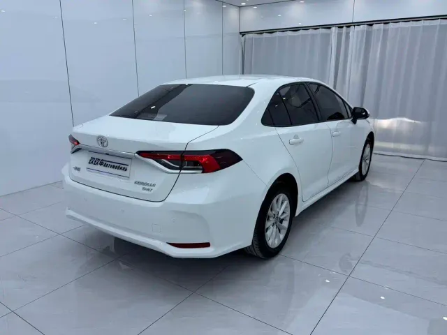 Toyota Corolla — Фото автомобиля 6