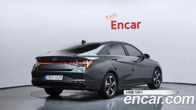 Hyundai AVANTE Inspiration — Фото автомобиля 2