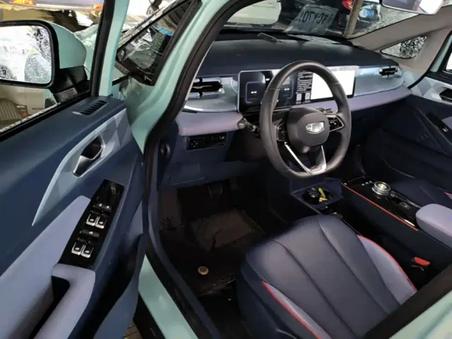 Geely Geometry E Firefly — Фото автомобиля 15