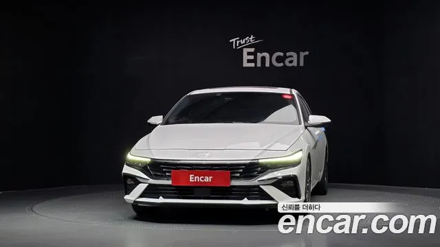 Hyundai Avante CN7 — Фото автомобиля 3