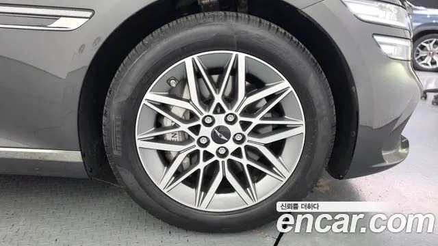 Genesis G80 RG3 — Фото автомобиля 5