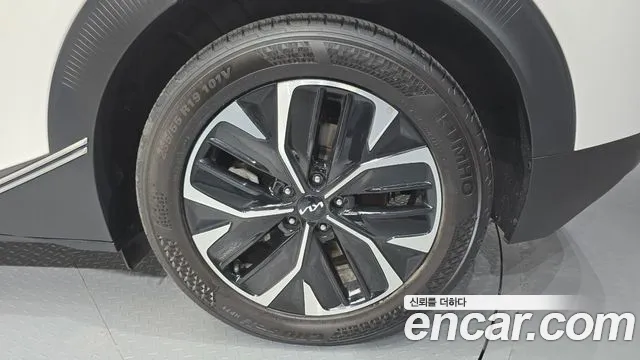 Kia EV6 — Фото автомобиля 18