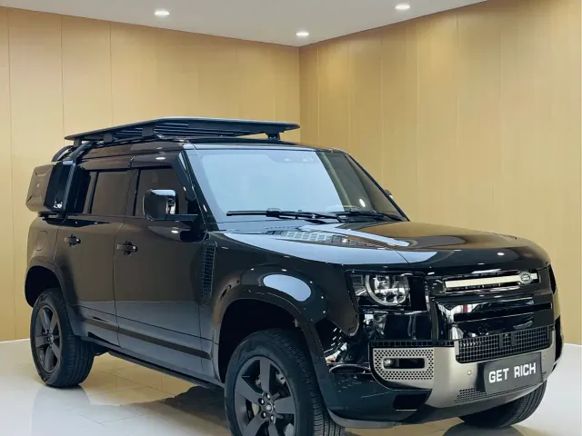Land Rover Defender — Фото автомобиля 3