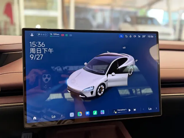 Xiaomi SU7 — Фото автомобиля 12