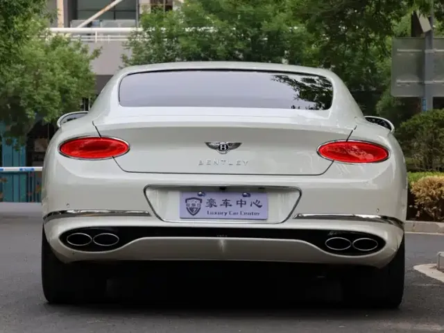 Bentley Continental — Фото автомобиля 5