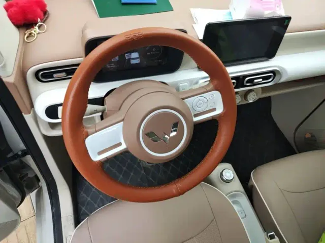 Wuling Hongguang Mini EV — Фото автомобиля 6