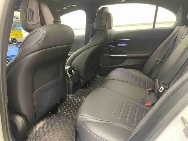 Mercedes-Benz C-Class — Фото автомобиля 11