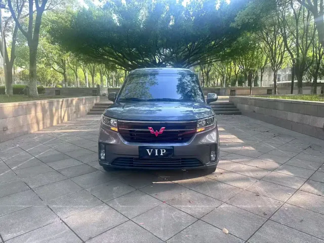Фотография автомобиля — Wuling Zhengcheng