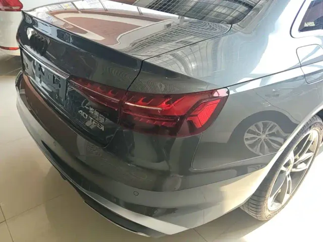 Audi A4L — Фото автомобиля 23