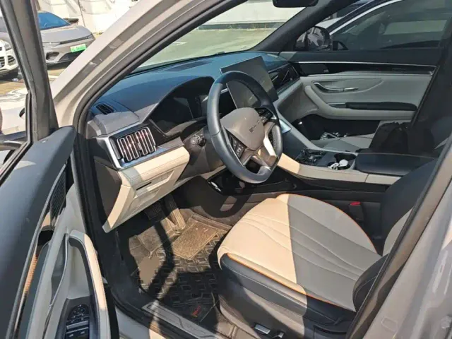 BYD Song PLUS — Фото автомобиля 14