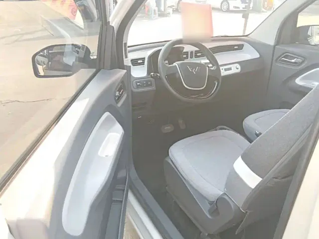 Wuling Hongguang Mini EV — Фото автомобиля 15