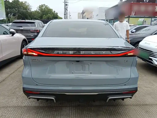 Geely Galaxy L6 — Фото автомобиля 5
