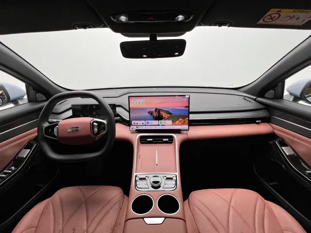 Geely Galaxy L6 — Фото автомобиля 9