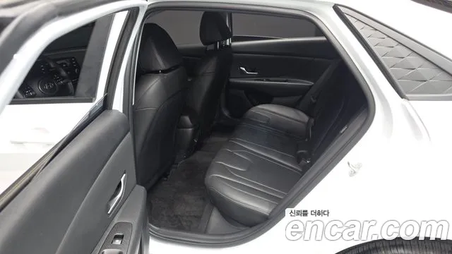 Hyundai Avante CN7 — Фото автомобиля 11