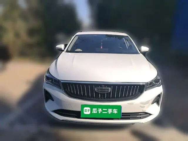 Geely Emgrand — Фото автомобиля 22