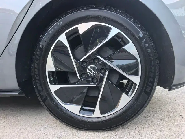 Volkswagen ID.3 — Фото автомобиля 26