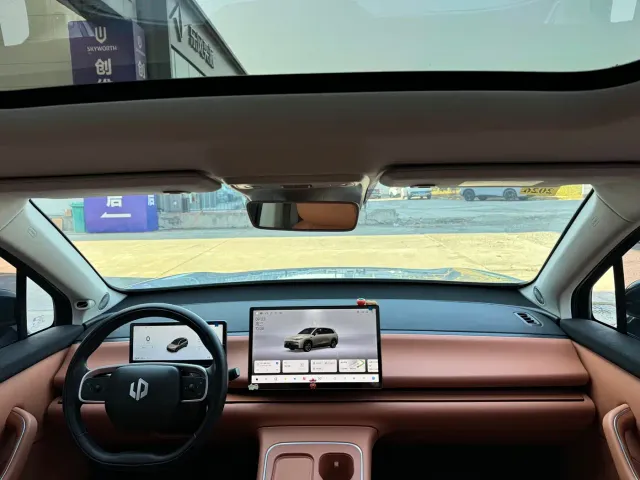 Leapmotor C10 — Фото автомобиля 7