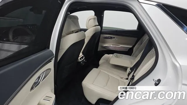 Genesis GV70 Electrified — Фото автомобиля 17