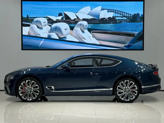 Bentley Continental — Фото автомобиля 3