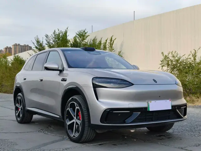 AITO Wenjie AITO M6 — Фото автомобиля 3
