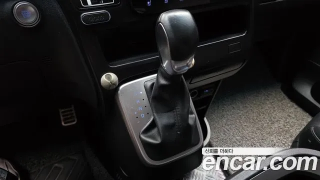 Hyundai Staria Staria Карго 5 мест — Фото автомобиля 9
