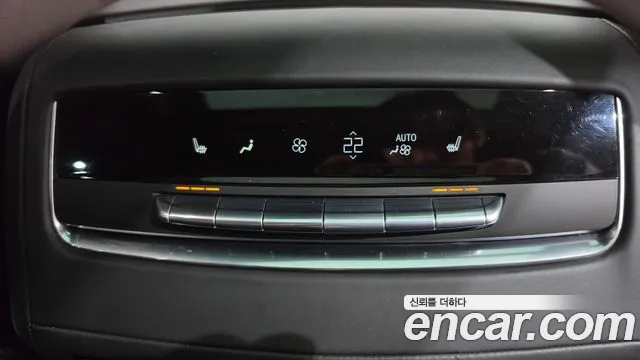 Cadillac Escalade 5th Gen — Фото автомобиля 25