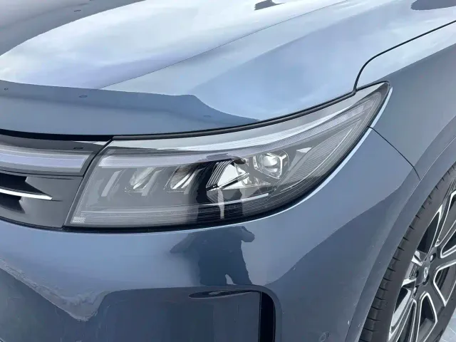 Aito M7 — Фото автомобиля 5